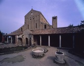 Similar image