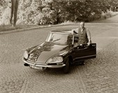 Similar image