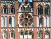 Similar image
