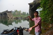 Similar image