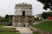 Similar image