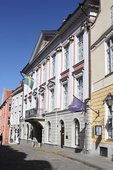 Similar image