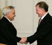Similar image