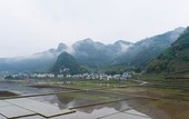 Similar image