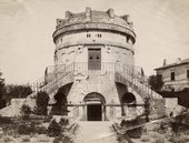 Similar image
