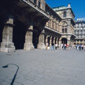 Similar image