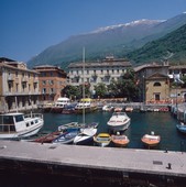Similar image