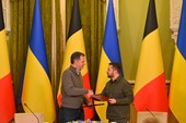 Similar image
