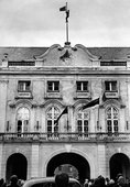 Similar image