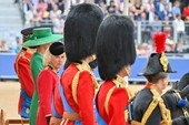 Similar image