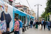 Similar image