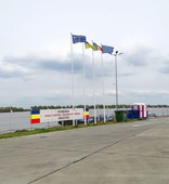 Similar image