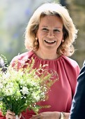 Similar image