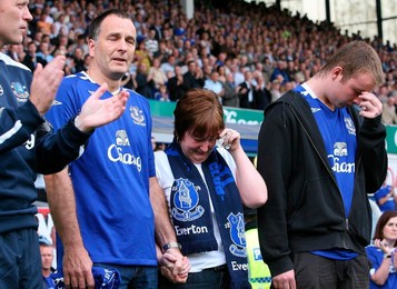 Family and Everton players pay tribute to murdered boy