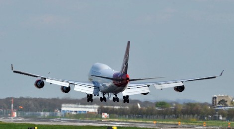Flights resume as ash fear recedes