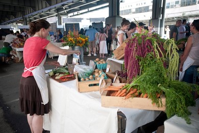 artisanal food market at South Street Seaport