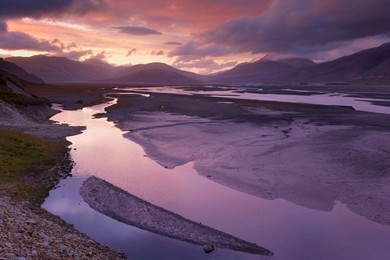 Vast glacial valley of Jokulsa i Loni, in the Lonsoraefi region, Iceland's largest nature reserve, East Fjords region (Austurland), Iceland, Polar Regions