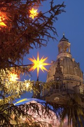 Christmas tree star decoration and Frauen Church at Christmas Market at twilight, Neumarkt, Innere Altstadt, Dresden, Saxony, Germany, Europe