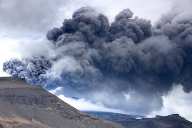 Billowing ash plume of the Eyjafjallajokull eruption, southern area, Iceland, Polar Regions