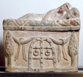 Ash urn with a gate to the underworld