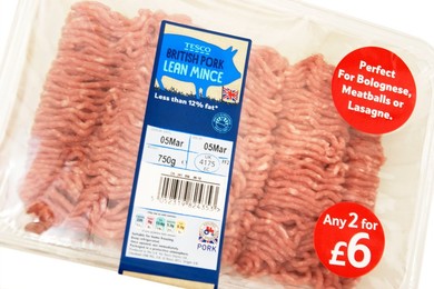 Tesco BRITISH pork lean mince (healthy eating) with the British logo & the little red tractor sign symbol from the assured food standards association on an offer of 2 for £6 perfect for Bolognese meatballs or lasagne