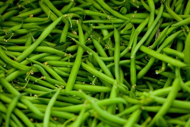 Farmer's Market: food, vendors and shoppers. Idaho. Beans.