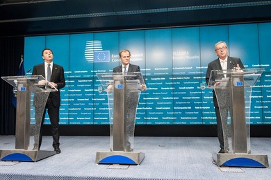 (L-R) Italian Prime Minister Matteo Renz..........