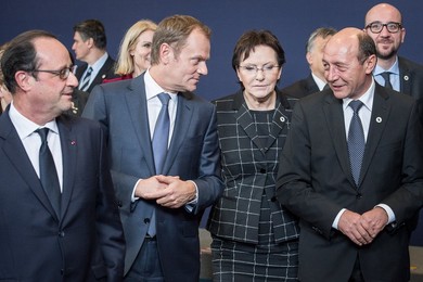 (L-R) French President Francois Holland,..........