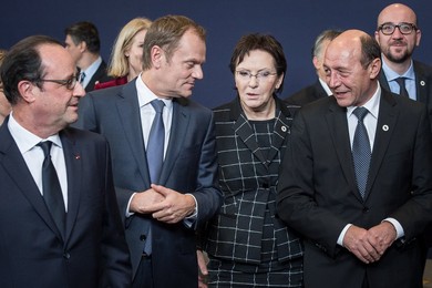 (L-R) French President Francois Holland,..........