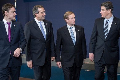 (L-R) Estonian Prime Minister Taavi Roiv..........
