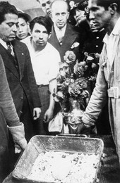 Trotsky's ashes, 1940