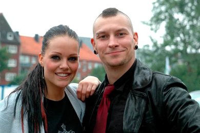 NU PAGADI– 25.06.2005 Beim Happy Family