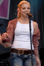 Yvonne Catterfeld – 25.06.2005 Happy Family Hamburg