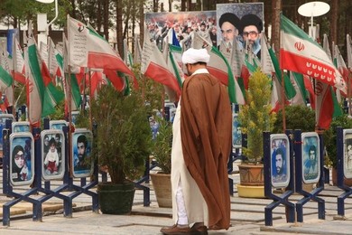 Iran, Isfahan, Friedhof / Foto 2009