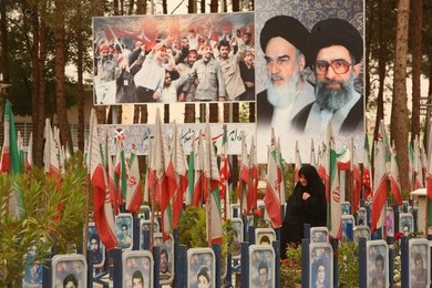 Iran, Isfahan, Friedhof / Foto 2009