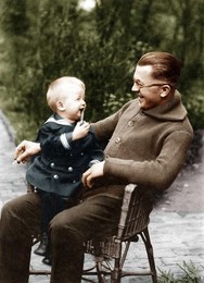 Family, father and son / photo, early 20th century