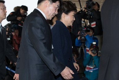 Image 325977023