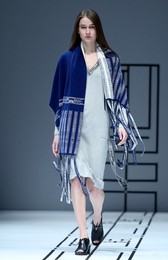 Image 326636480