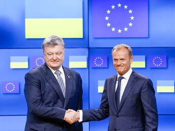 Tusk Poroshenko