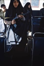 Iranian woman during the Iran-Iraq War / Photo, 1982