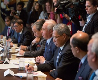 Trump Meets PM Najib Abdul Razak of Malaysia
