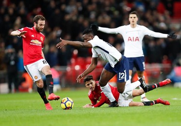 (SP)BRITAIN-LONDON-FOOTBALL-HOTSPUR VS MAN UNITED