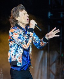 Image 373940369
