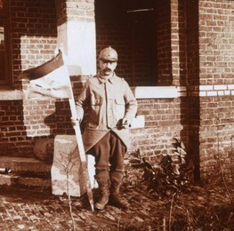 Image 381198038