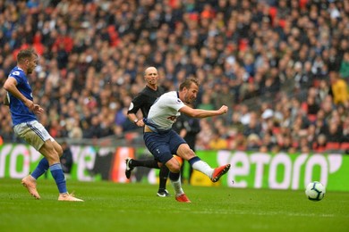 (SP)BRITAIN-LONDON-FOOTBALL-TOTTENHAM HOTSPUR VS CARDIFF CITY （体育）（1）足球——英超：热刺胜加的夫城