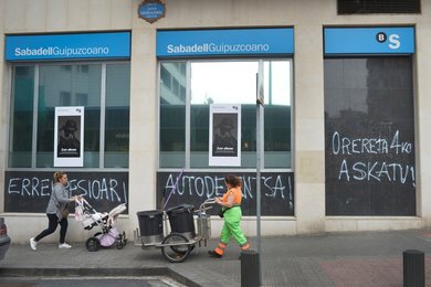 Image 437015167