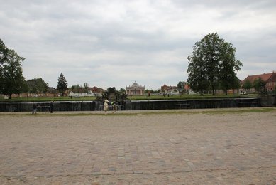 Image 438520079