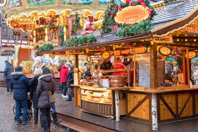 Food stall at Frankfurt Christmas Market, Frankfurt am Main, Hesse, Germany