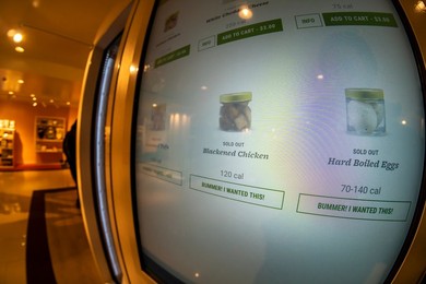 Farmer‚Äôs Fridge healthy food vending machines in New York