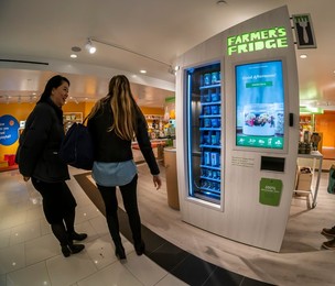 Farmer‚Äôs Fridge healthy food vending machines in New York